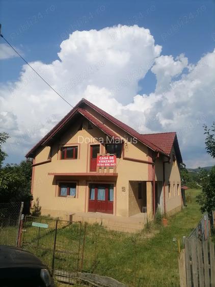 Vand casa in Curtea de Arges zona Noaptes (aproape de rezervele statului)