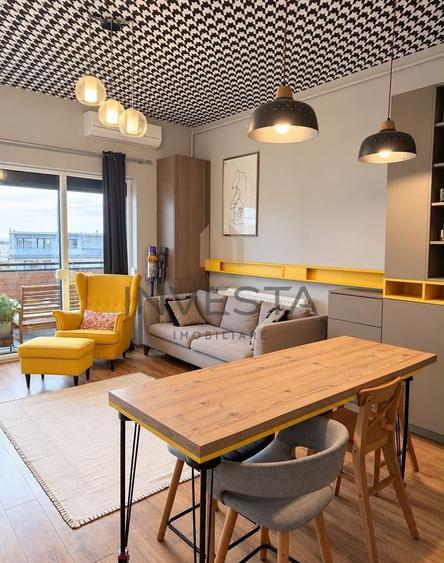 Apartament cu 3 camere semidecomandat, mobilat în Bună Ziua