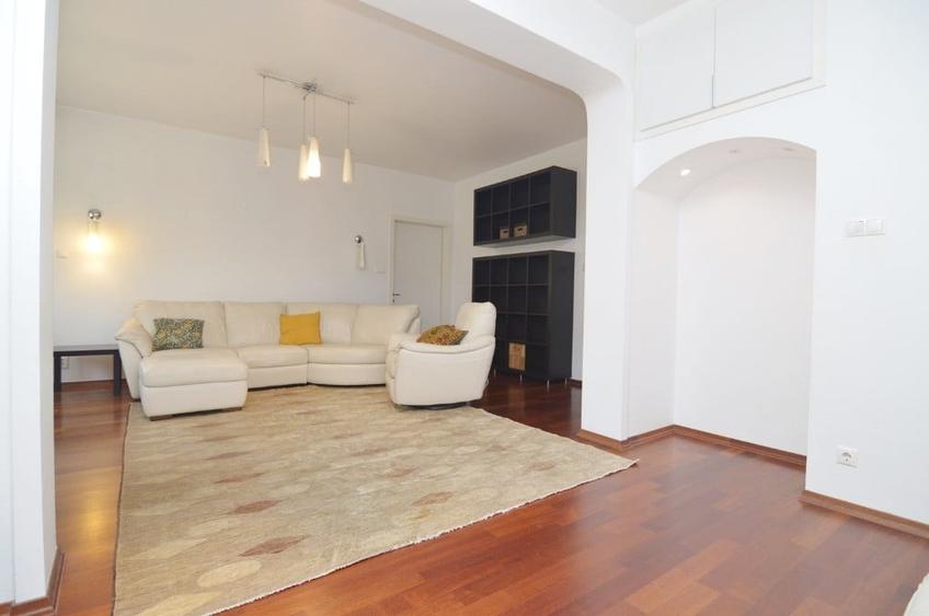 Apartament cu 2 camere decomandat în Dorobanți