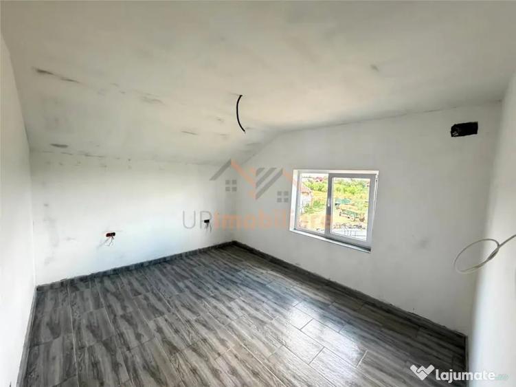 Casă cu 4 camere cu Teren 1439 Mp în Inand