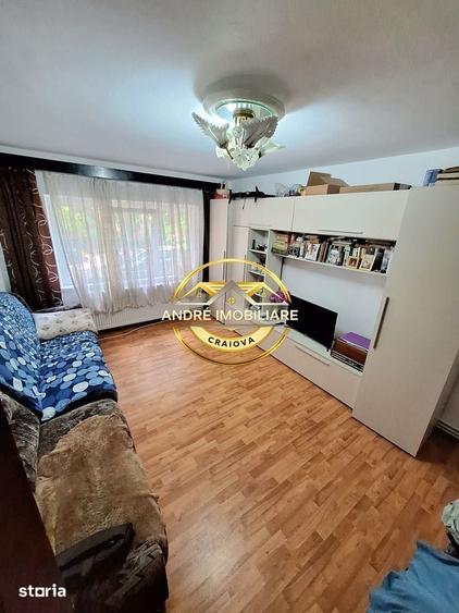 Apartament cu 2 camere decomandat în Calea București