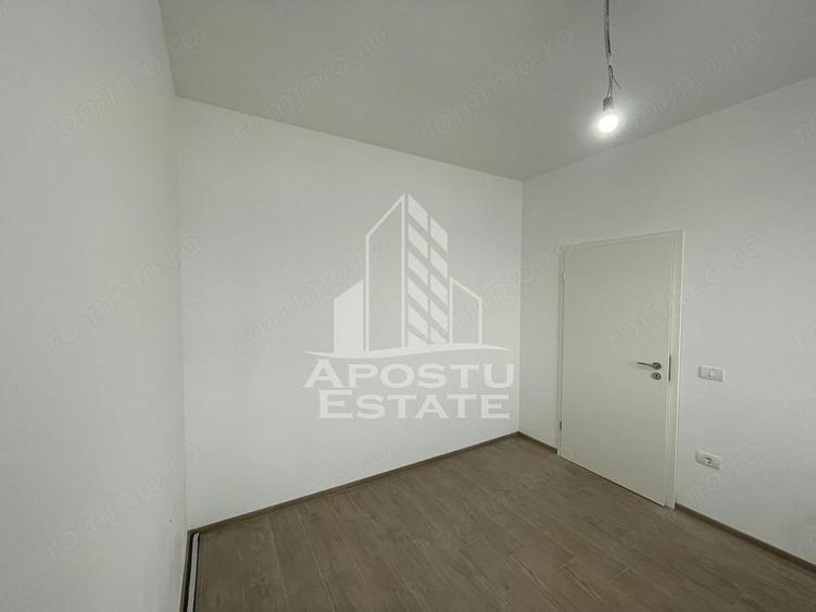 Spațiu comercial, de 72 mp, în Giroc