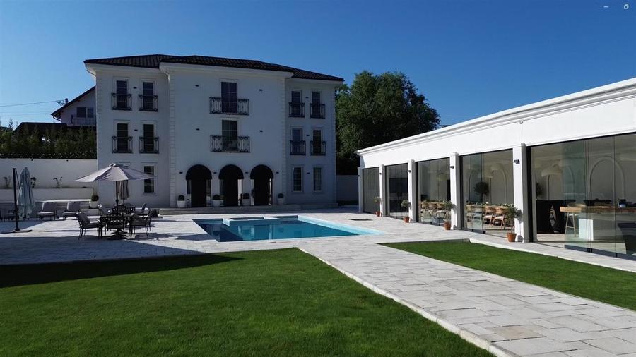 Casă individuală cu 6 camere cu Teren 1600 Mp în Sfântu Ilie