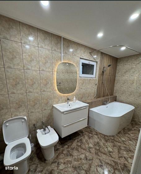 Apartament cu 4 camere decomandat, mobilat în Băneasa