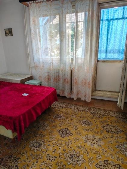 Apartament cu 2 camere nedecomandat, mobilat în Central