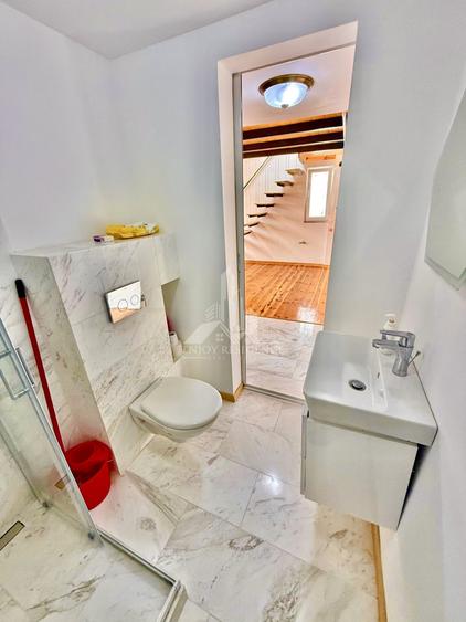 Apartament cu 2 camere semidecomandat în Gorjului