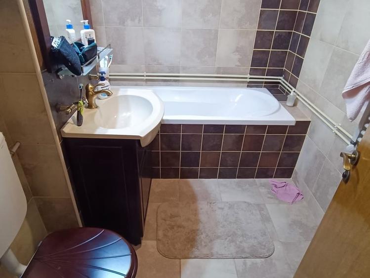 Apartament cu 3 camere, mobilat în Peninsula