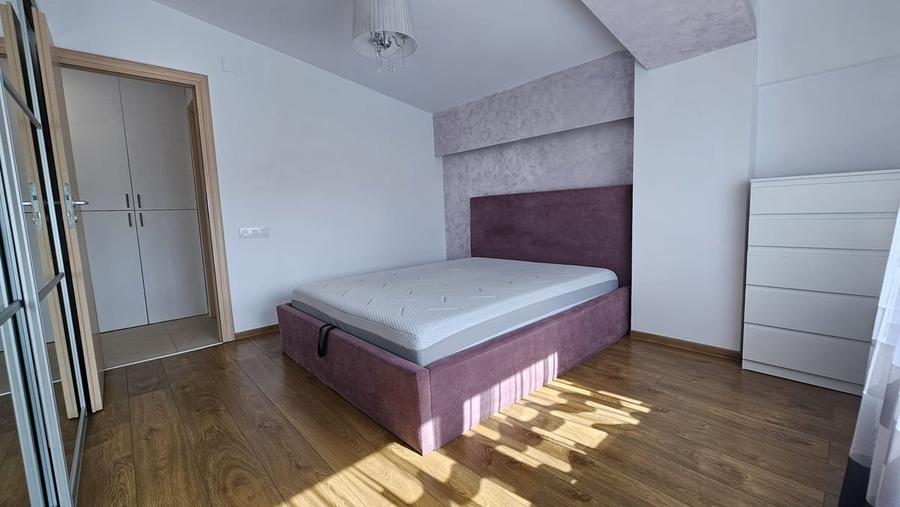 Apartament cu 3 camere decomandat în 1 Decembrie 1918