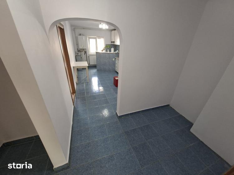 Apartament cu 3 camere decomandat în Viile Noi