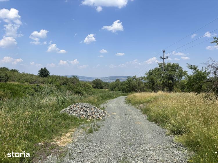 Teren de 2800 mp, în Feleacu