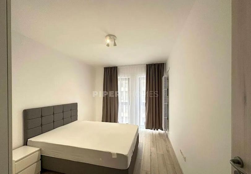 Apartament cu 4 camere decomandat, mobilat în Drumul Taberei