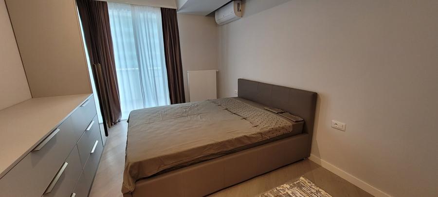 Apartament cu 3 camere decomandat, mobilat în Voluntari