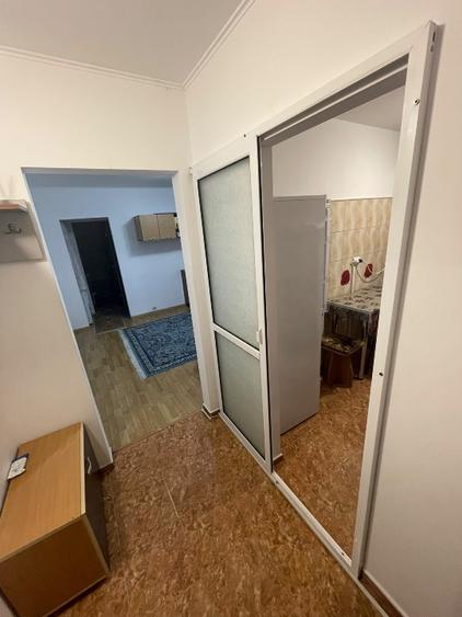 Apartament cu 2 camere semidecomandat în Alexandru cel Bun