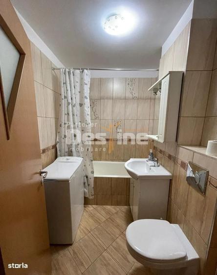 Apartament cu 2 camere decomandat în Tractorul