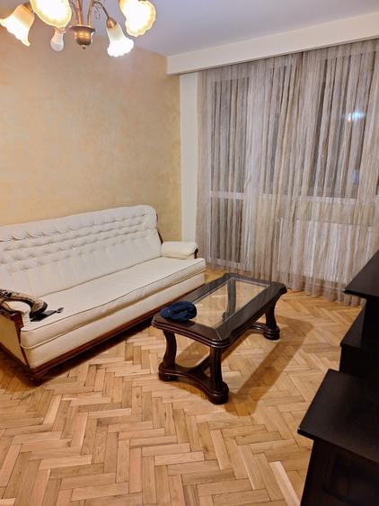Apartament cu 2 camere semidecomandat, mobilat în Drumul Taberei — fotografia 1
