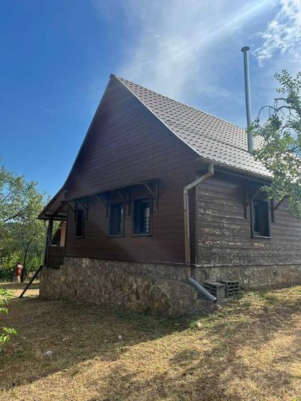 Casă cu 2 camere în Dumbrăvița