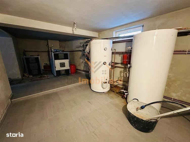 Spațiu comercial, de 955 mp, în Izlaz