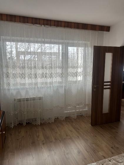 PROPRIETAR vand apartament 2 camere semidecomandat, zona centrală (George Apostu - 7