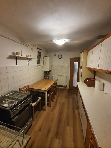 Apartament două camere, ultracentral, demisol, mobilat, loc de parcare  inclus - 4