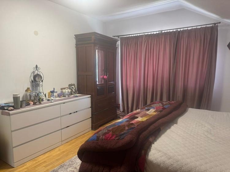 Vilă familială frumoasă &icirc;n zonă foarte bună - 15