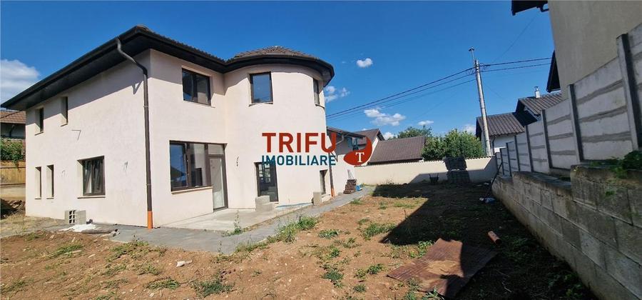 Casa de vanzare  4 camere zona Cetate - 2