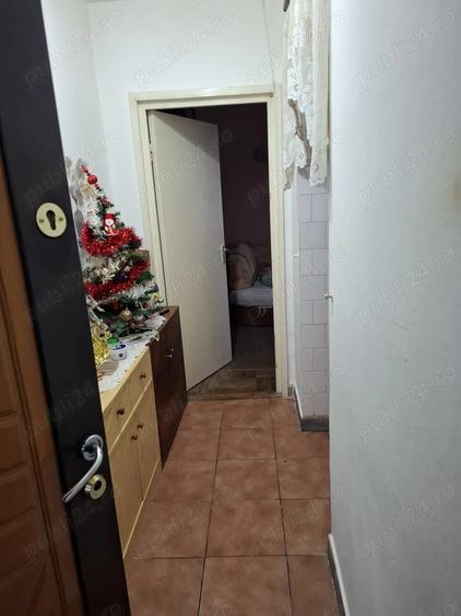 Vand!!! Ap 1 cam zona Garii - 3