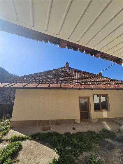 Casa + teren de vanzare in Tg Ocna in apropiere de Salina - 4