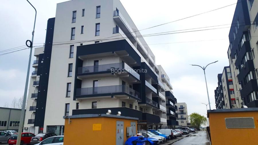 Apartament cu 3 camere decomandat, mobilat în Metalurgiei