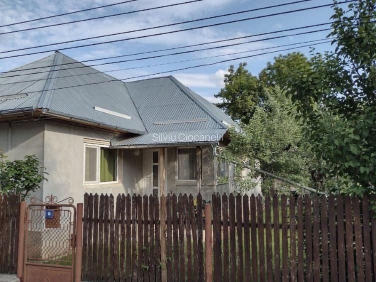 Oportunitate de Investiție/Locuință Ultracentrală în Brebu: Casă și Teren Genero Oportunitate de Investiție/Locuință Ultracentrală în Brebu: Casă și Teren Genero