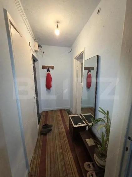 Apartament 2 camere Semidecomandat, Moreni - 3