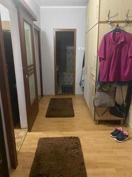 Apartament 2 camere decomandat, zona Km 5 - 10