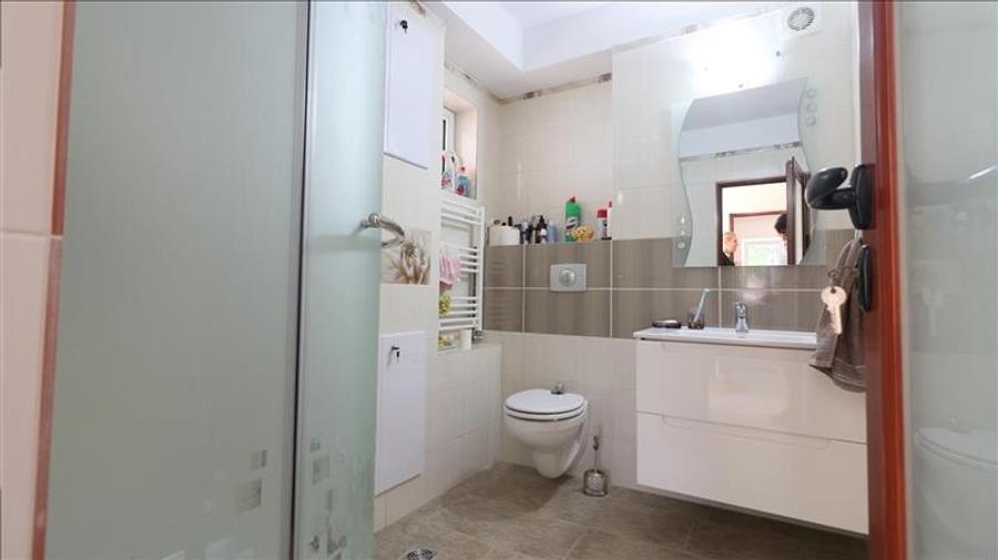 Casa deosebita in V.Lupului - 21