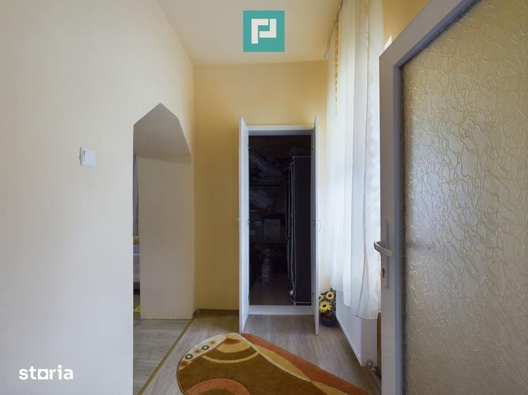 Casă cu 5 camere cu Teren 1440 Mp în Central