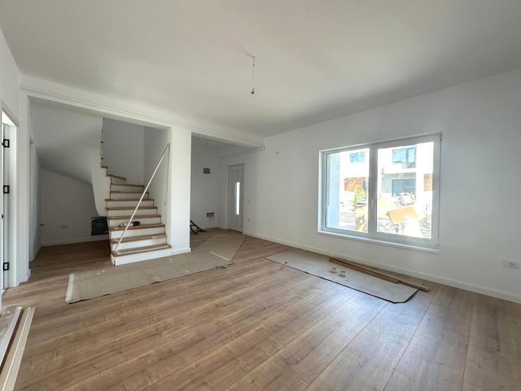 Vile Insiruite P+1E cu Finisaje Premium in Valea Lupului, Iasi - 9