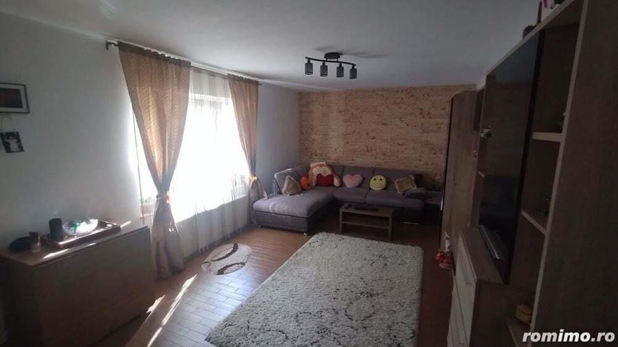 Casa Km 4-5 doua familii - 2