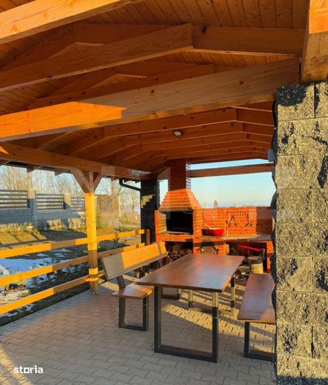 Cabana de vanzare oportunitate de business / casa de vacanta T - 8