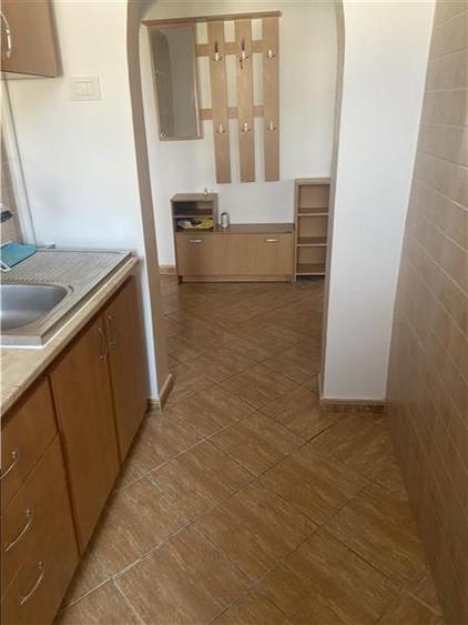 Apartament 2 camere , cartier Sud , decomandat , 43 mp, centrala termica proprie - 7