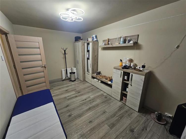 Resita, 2 Cam. Cf. 1, Renovat, Parter, Micro 1 - 4