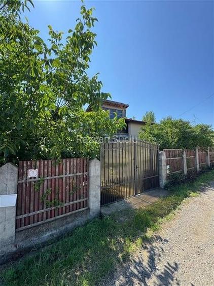 Casa individuala + Teren Extravilan 2900 mp,situata pe Valea Chintaului! Casa individuala + Teren Extravilan 2900 mp,situata pe Valea Chintaului!
