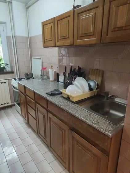 Inchiriez apartament doua camere decomandate - 10