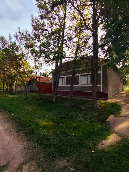 Casa modesta in Adea - 4