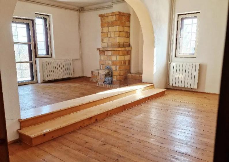 2 Vile la pret de una in statiunea Breaza, Prahova - 5