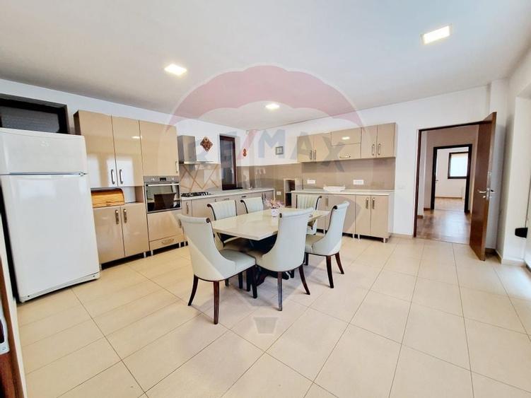 Casă / Vilă cu 4 camere de vânzare - 7