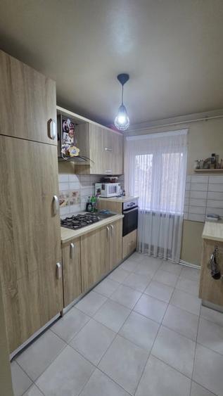 Apartament cu 4 camere, zona Careiului Micro 15 - 1