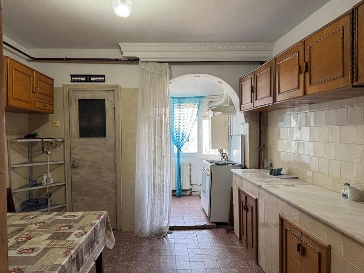 5 cam, 112 mp. decomandat, fara imbunat., et.4, acoperis, N.Titulescu - 7