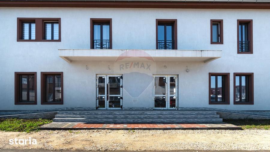 Spațiu comercial, de 181 mp, în Tractorul