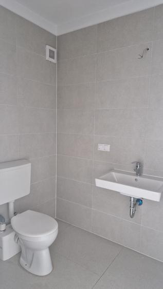 Spațiu Comercial de 93 mp în Inima zonei Tractorul– Coresi! - 9