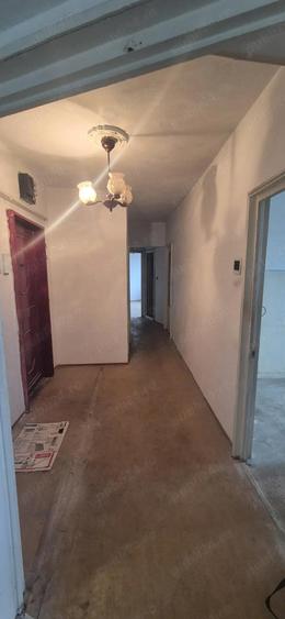 Apartament de vanzare - 5