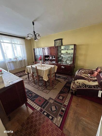 De vanzare 3 camere, 2 bai, doua balcoane, etaj intermediar, 51.000 - 6
