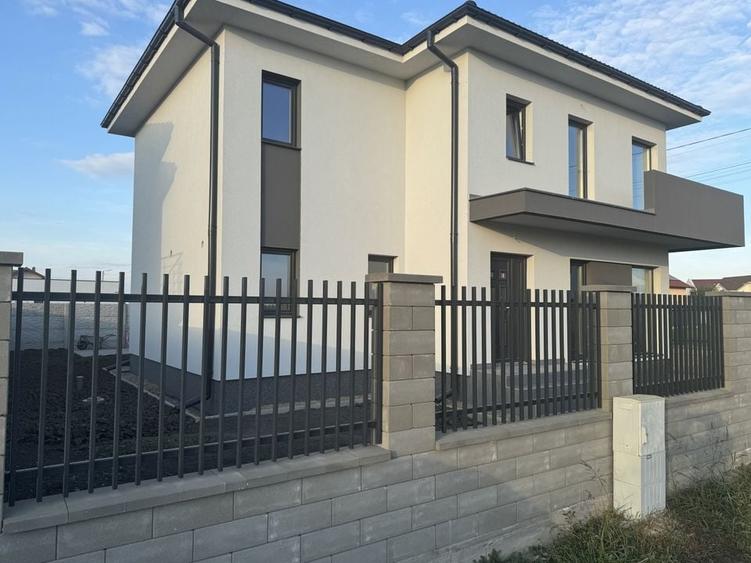 Sacalaz individuala P+E,Terasa,balcon,2 bai,5 camere,2 F.s - 3